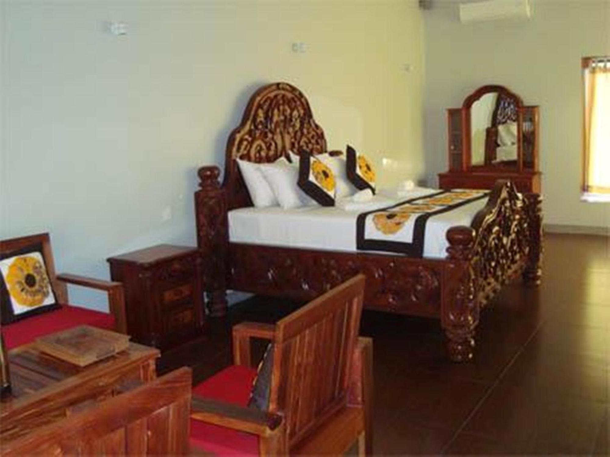 Memoria Palace & Resort Pailin Exterior photo